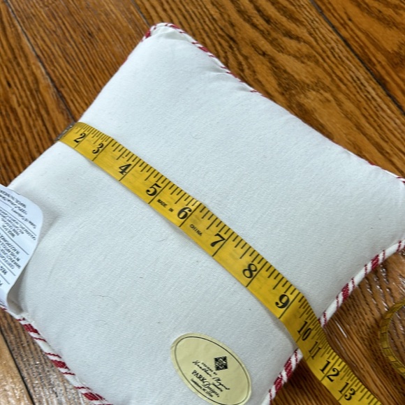 Park Designs Christmas 10” square accent pillow. Cream w/red and green wreath. - Picture 6 of 6